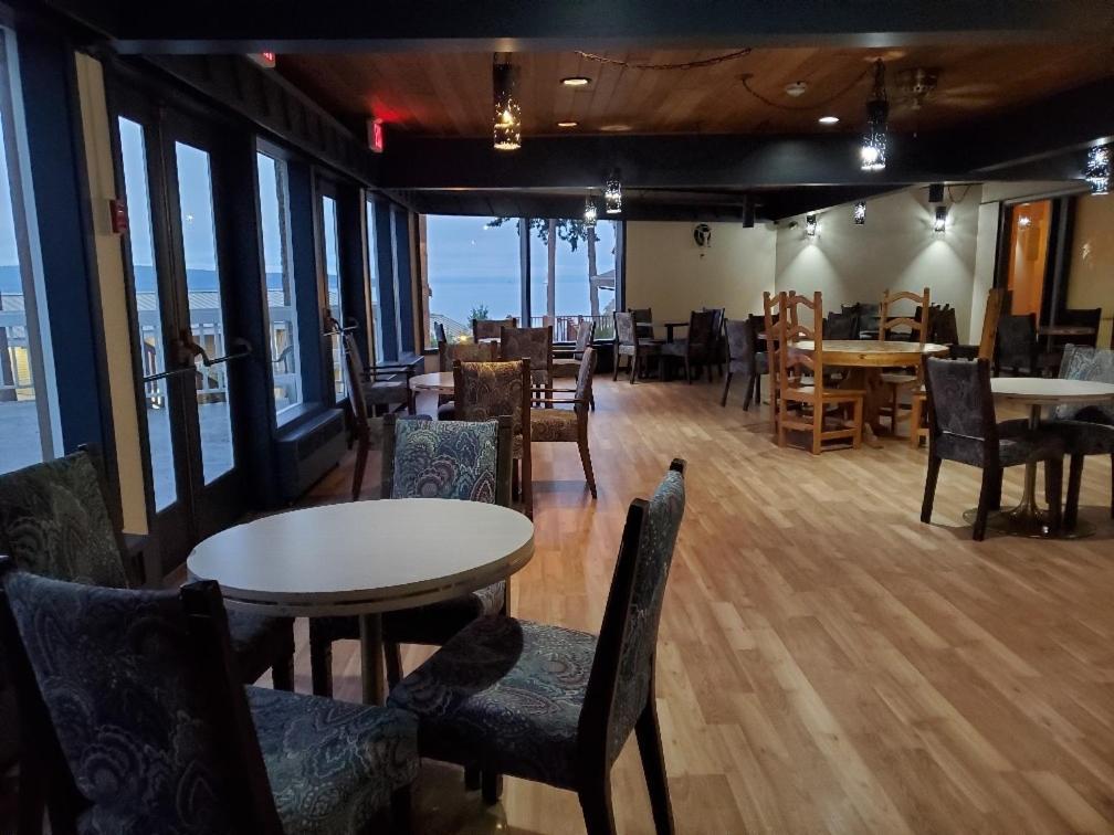 Beach Gardens Resort And Marina Powell River Εξωτερικό φωτογραφία