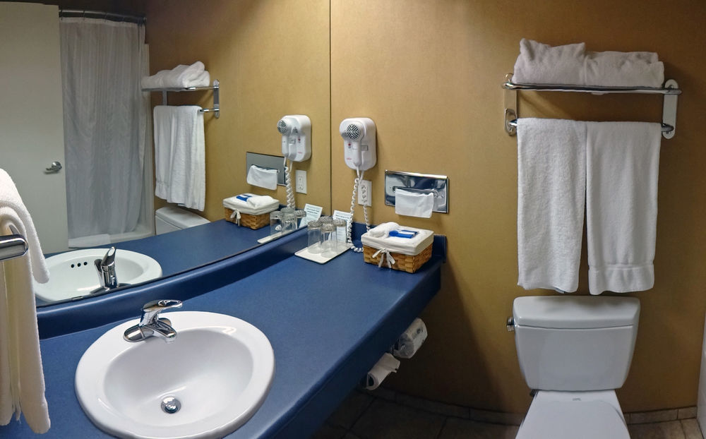 Beach Gardens Resort And Marina Powell River Εξωτερικό φωτογραφία